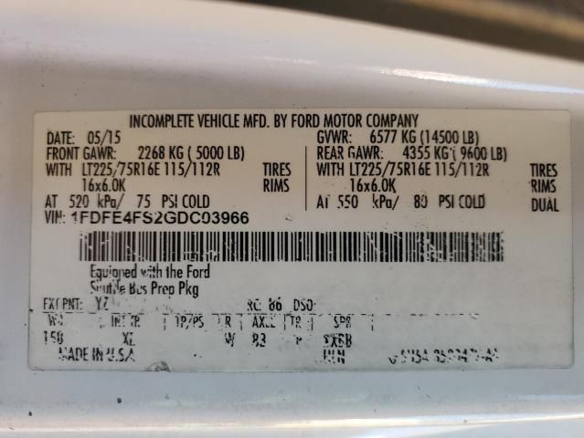 2016 Ford Econoline E450 Super Duty Cutaway Van