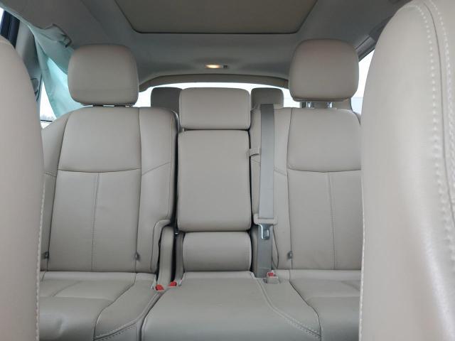 2015 Nissan Pathfinder sl