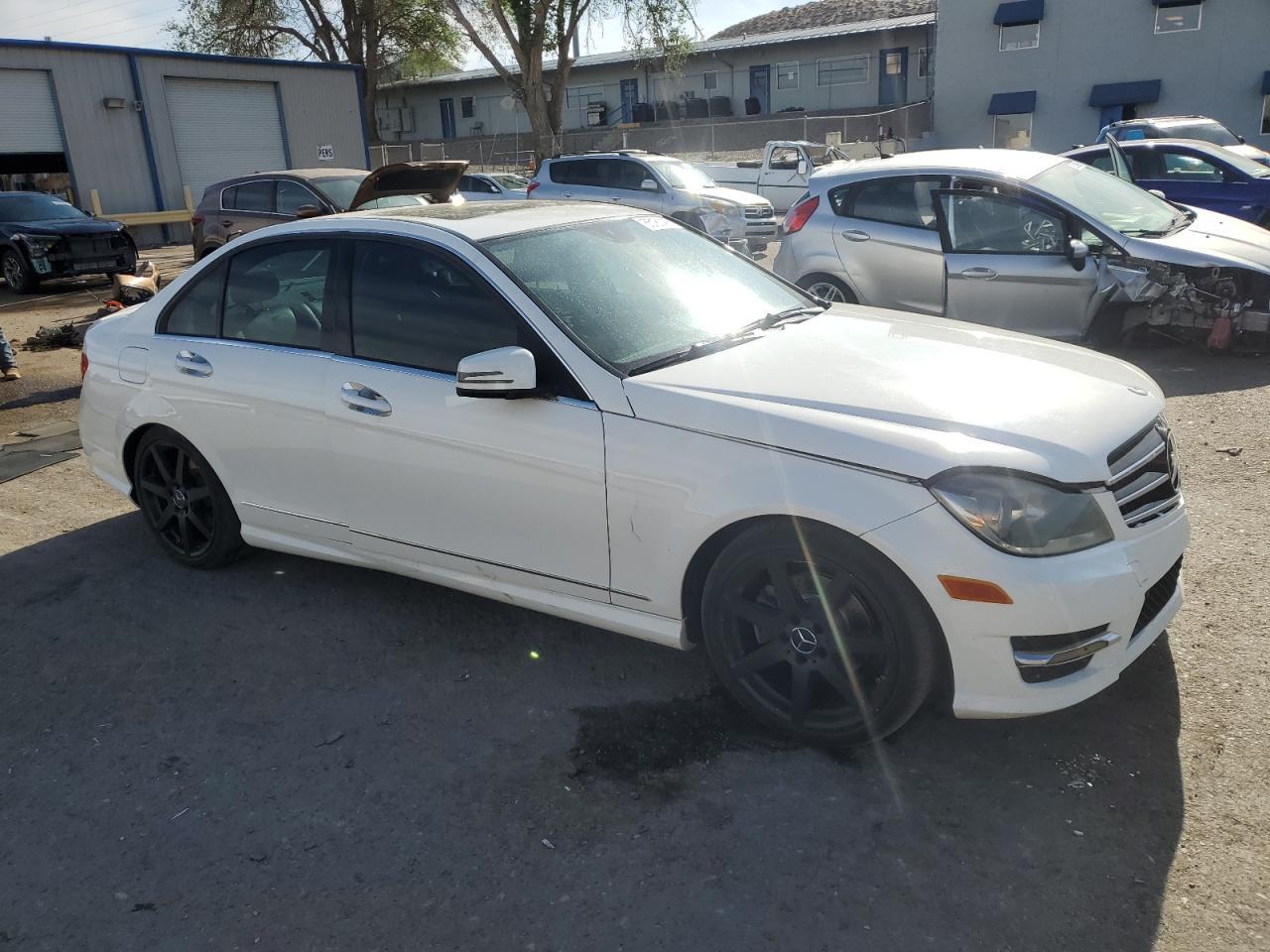 2014 Mercedes-Benz C 250
