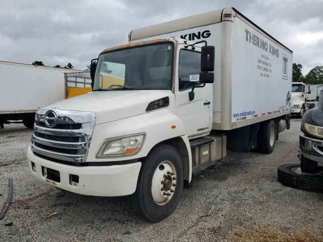 2014 Hino 258 268