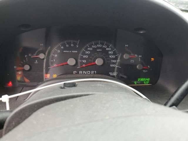 2004 Ford Expedition XLT