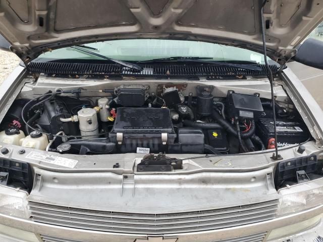 2003 Chevrolet Astro