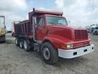 1999 International 2000 2674