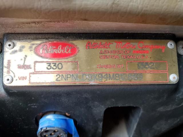 2004 Peterbilt 330 BOX Truck