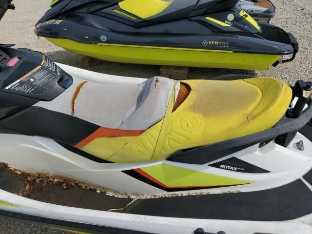 2014 YDV Jetski