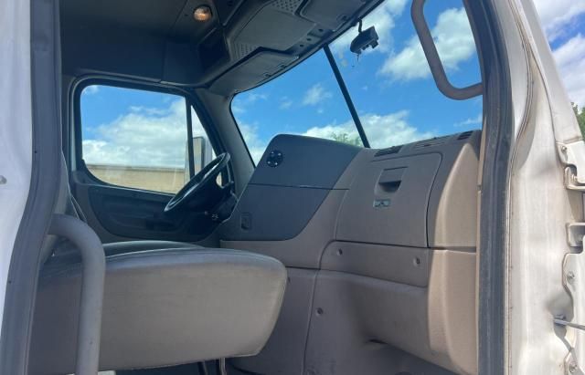 2014 Freightliner Cascadia 125