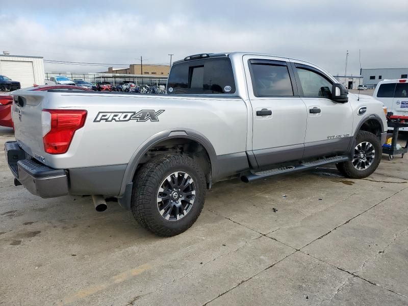 2016 Nissan Titan XD SL