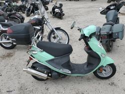 Salvage motorcycles for sale at West Palm Beach, FL auction: 2009 Genuine Scooter Co. Buddy 125