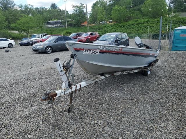 1990 Alumacraft Boat
