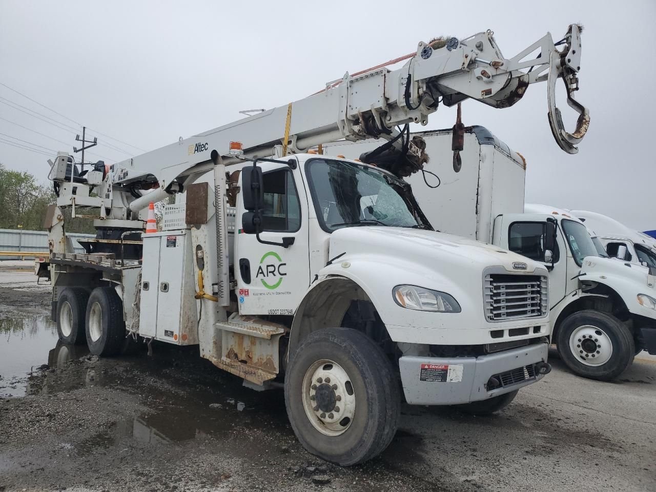 2018 Freightliner Business Class M2 Digger Derrick Truck
