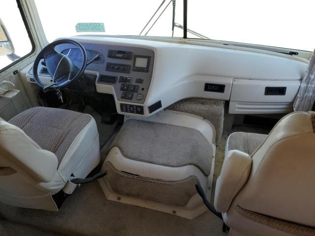 1999 Gulf Stream 1999 Ford F550 Super Duty Stripped Chassis