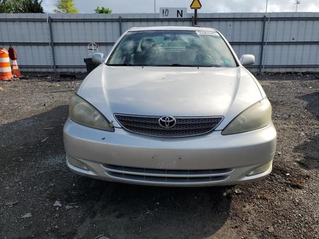 2004 Toyota Camry LE