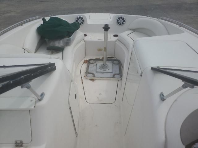 2000 Monterey 220
