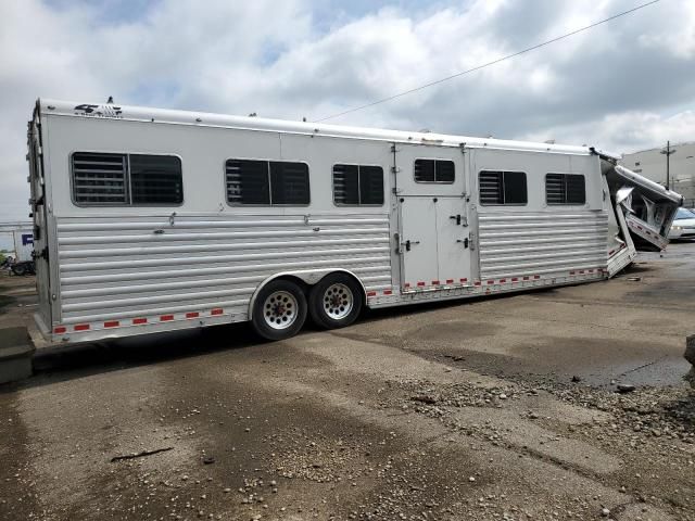2025 4 Star 2025 4 Star Livestock Trailer