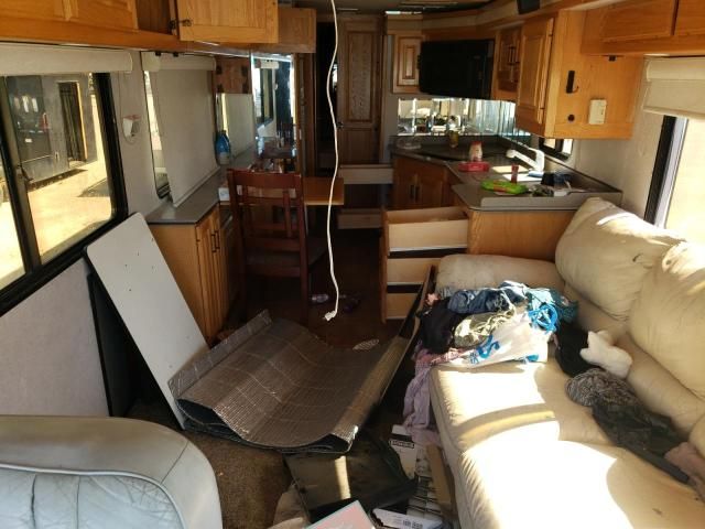 2000 Roadmaster Rail Executive Signature