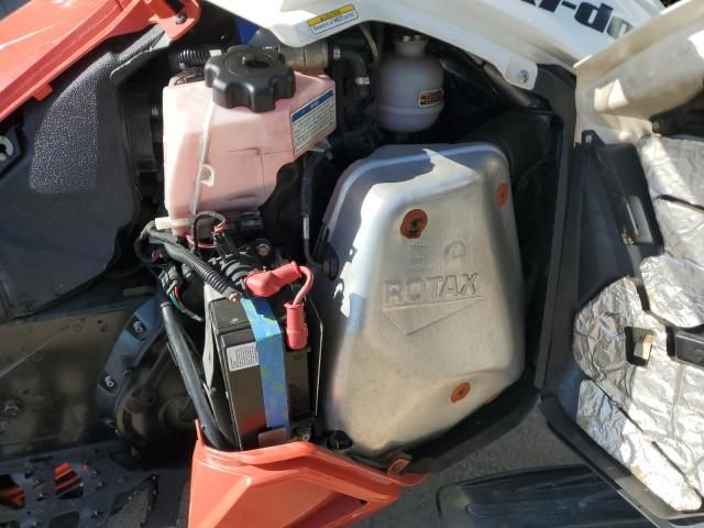 2014 Skidoo 2014 Skidoo Renegade