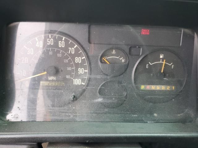 2000 Isuzu NPR
