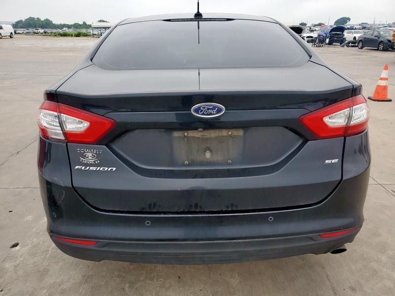2016 Ford Fusion SE