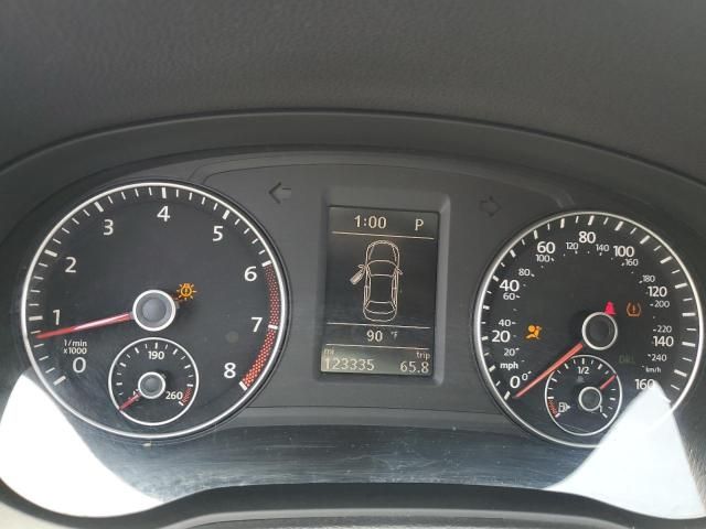 2015 Volkswagen Passat SE