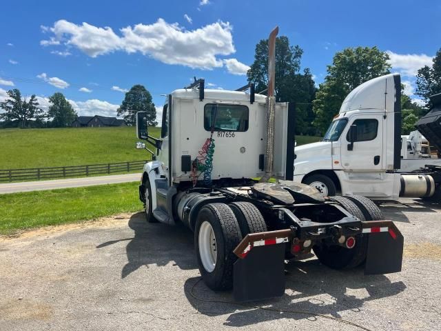 2016 Peterbilt 579