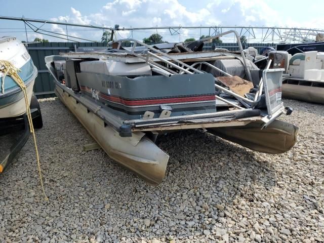 1990 Sun Tracker Partybarge