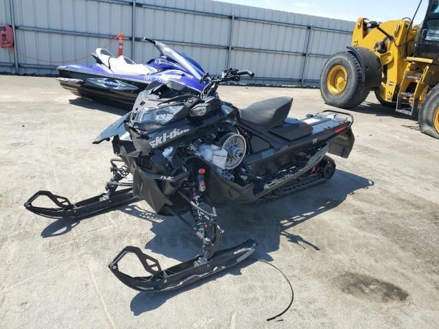 2023 Skidoo 2023 Skidoo Renegade