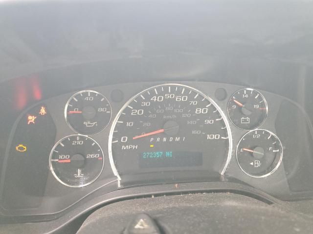 2011 GMC Savana Cutaway G3500