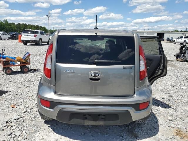 2013 KIA Soul +