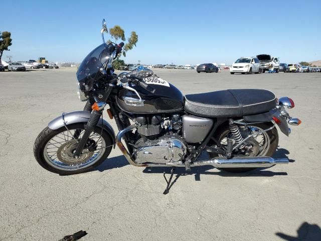 2013 Triumph Bonneville T100