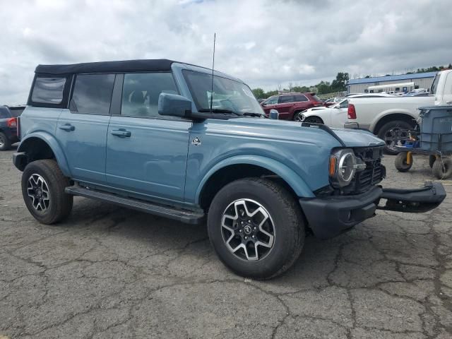 2023 Ford Bronco Base