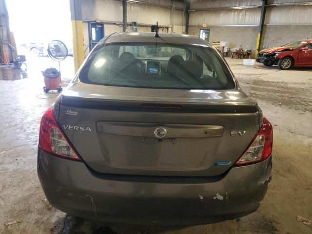 2013 Nissan Versa S