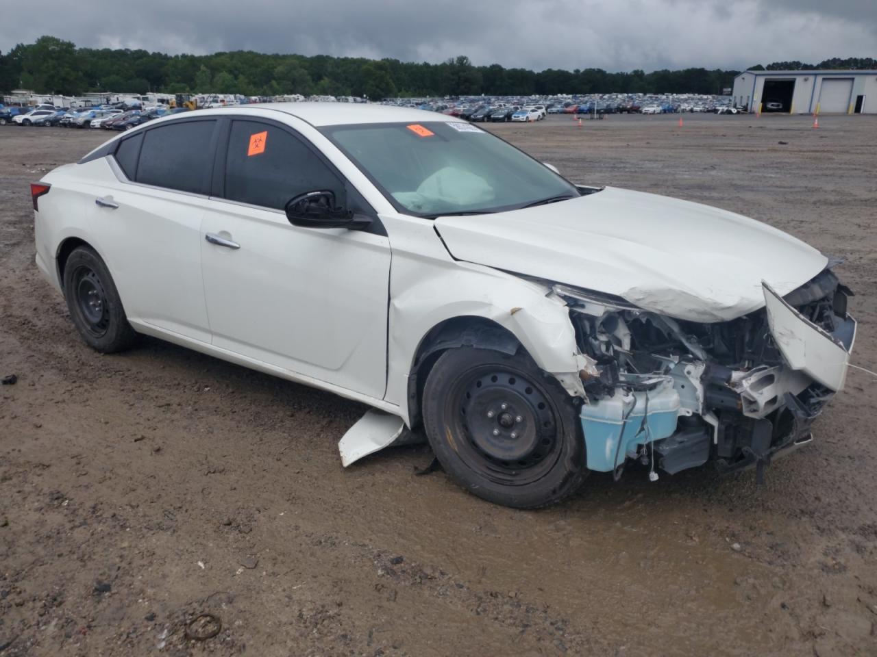 2020 Niss Altima 2.5 s