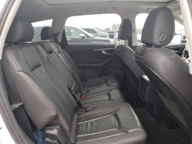 2020 Audi Q7 Premium Plus