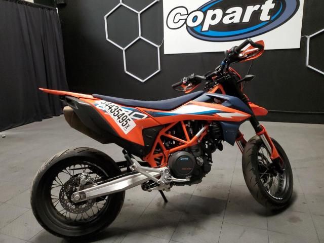 2023 KTM 690 SMC R