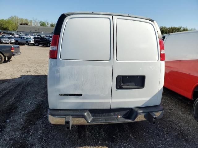 2020 Chevrolet Express G2500