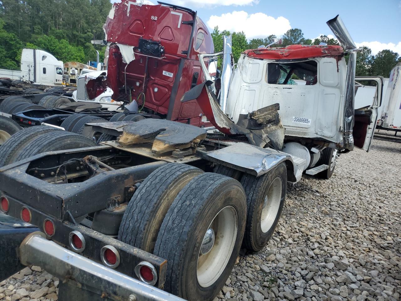 2007 Western Star 2007 Western Star 4900 Semi Truck