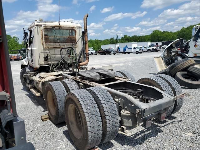 2010 Mack 600 CXU600
