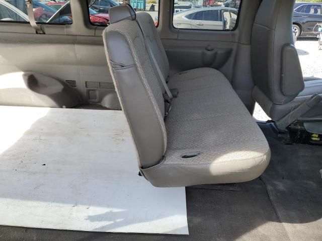 2013 Chevrolet Express G2500 LS