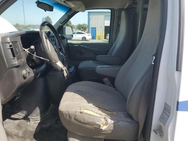 2011 Chevrolet Express G2500