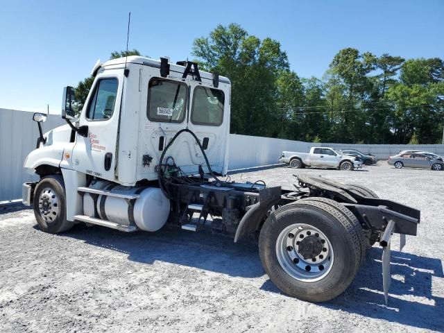 2015 Freightliner Cascadia 125 Semi Truck