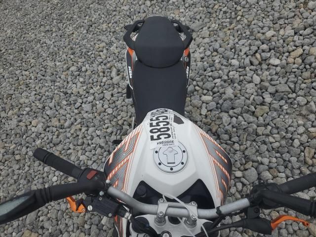 2016 KTM RC 390