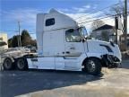 2004 Volvo VN VNL