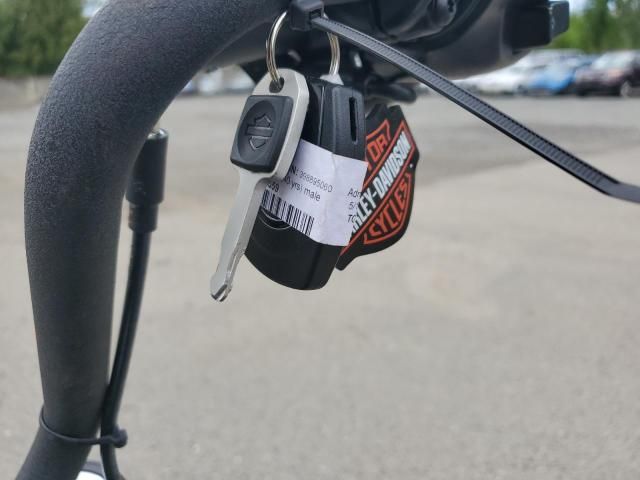 2025 Harley-Davidson Fxbb