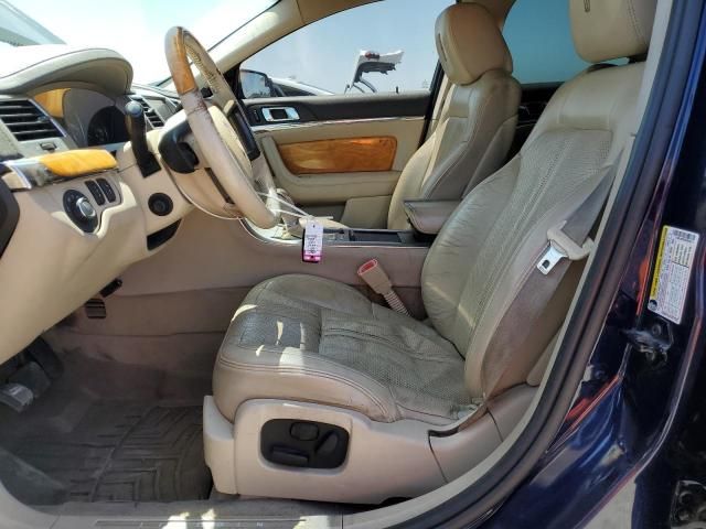 2011 Lincoln MKS