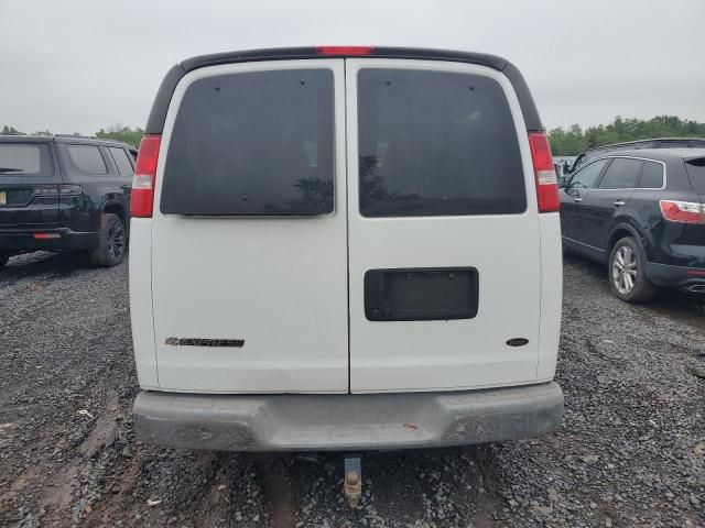 2017 Chevrolet Express G3500 LT