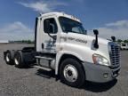 2011 Freightliner Cascadia 125 Semi Truck