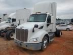 2017 Peterbilt Tractor 579 Semi Truck