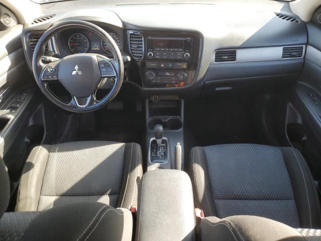 2016 Mitsubishi Outlander ES