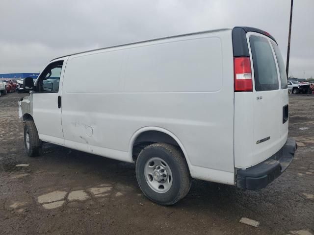 2021 Chevrolet Express G2500