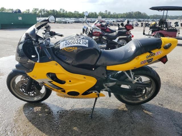 2000 Triumph TT600
